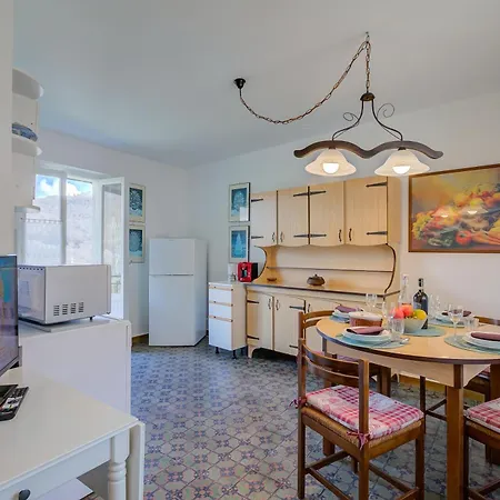 Appartement Il Cortiletto Di Marina Pet Friendly - Happy Brovello-Carpugnino