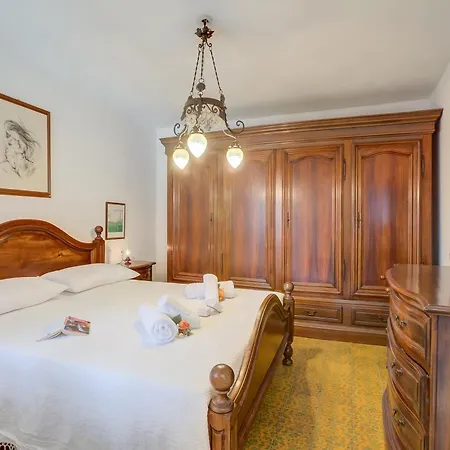 Апартаменты Il Cortiletto Di Marina: Pet Friendly Garden Flat Near Stresa - Happy
