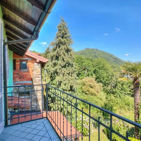 Il Cortiletto Di Marina: Pet Friendly Garden Flat Near Stresa - Happy Апартаменты *